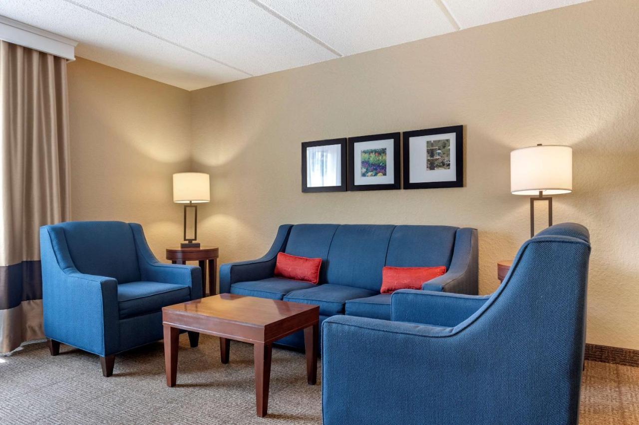 Comfort Inn & Suites Orlando North Сэнфорд Экстерьер фото