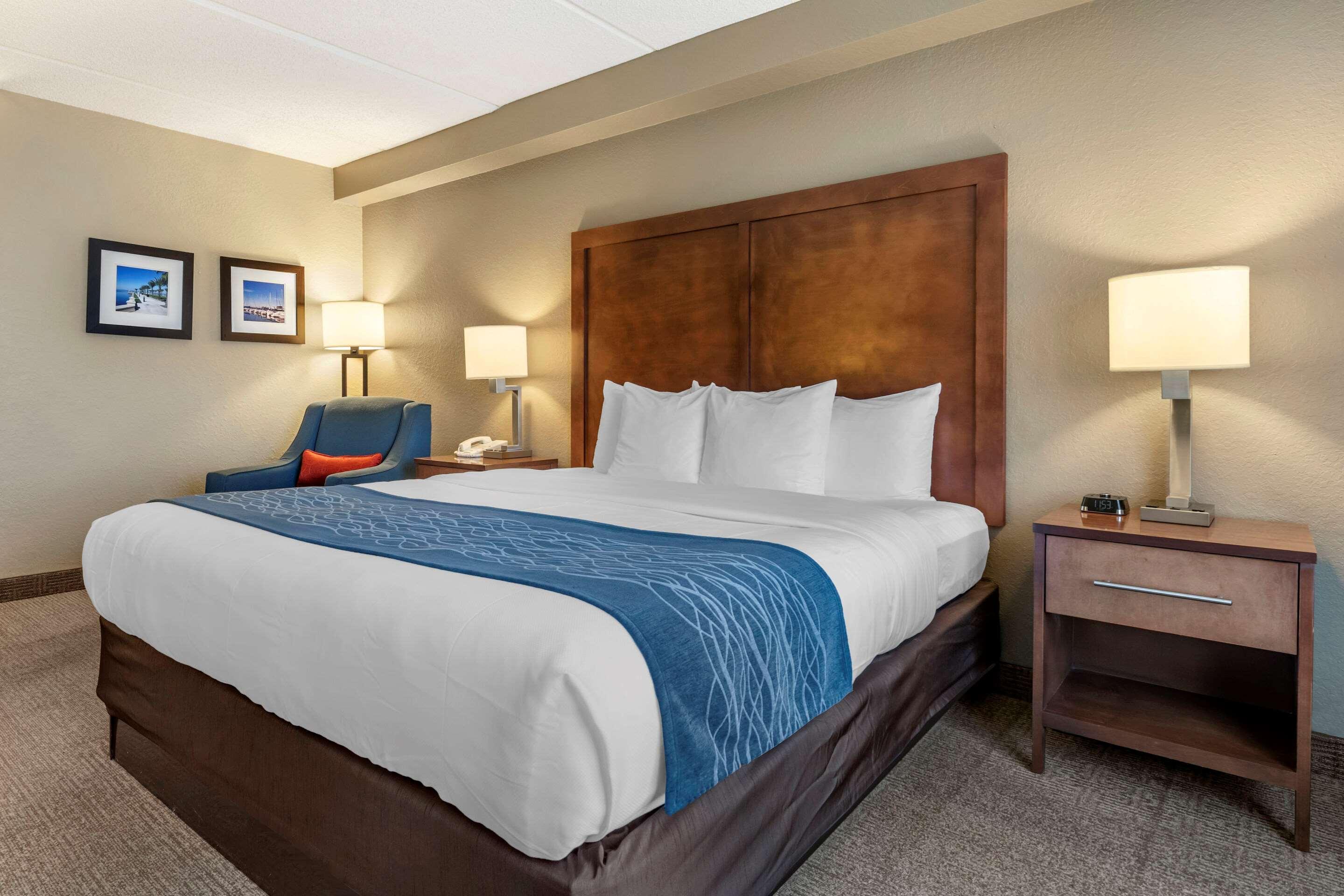 Comfort Inn & Suites Orlando North Сэнфорд Экстерьер фото