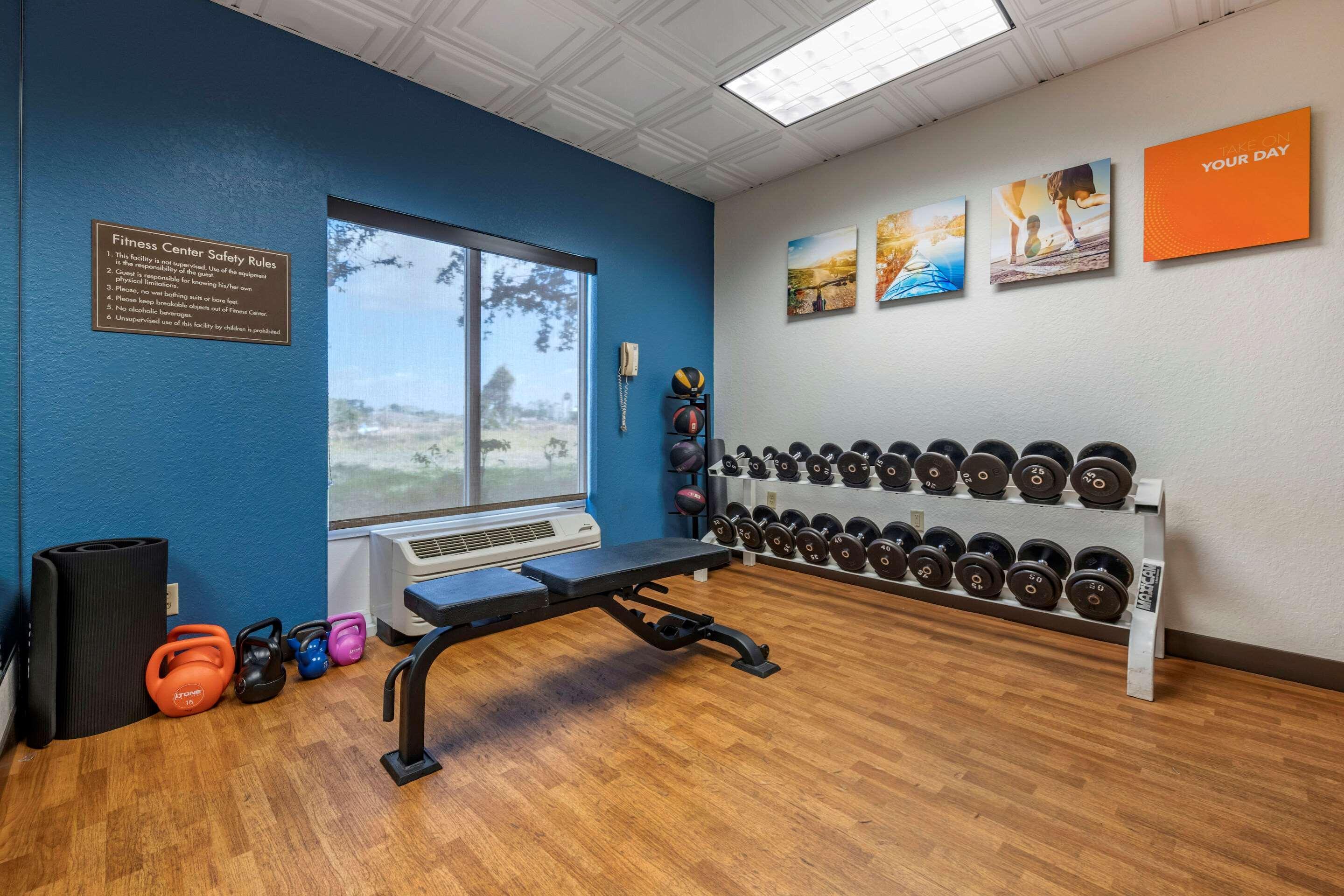 Comfort Inn & Suites Orlando North Сэнфорд Экстерьер фото