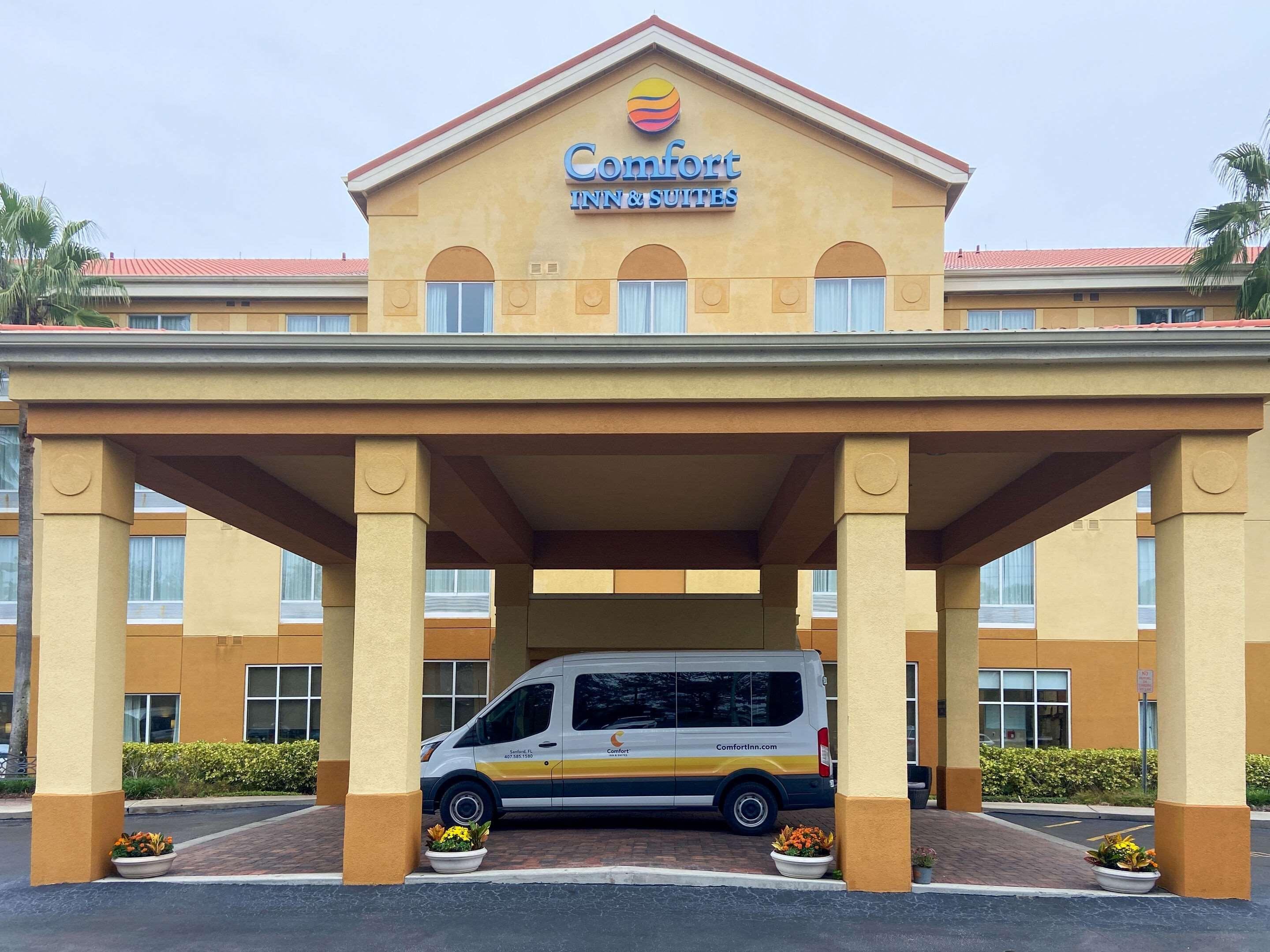 Comfort Inn & Suites Orlando North Сэнфорд Экстерьер фото